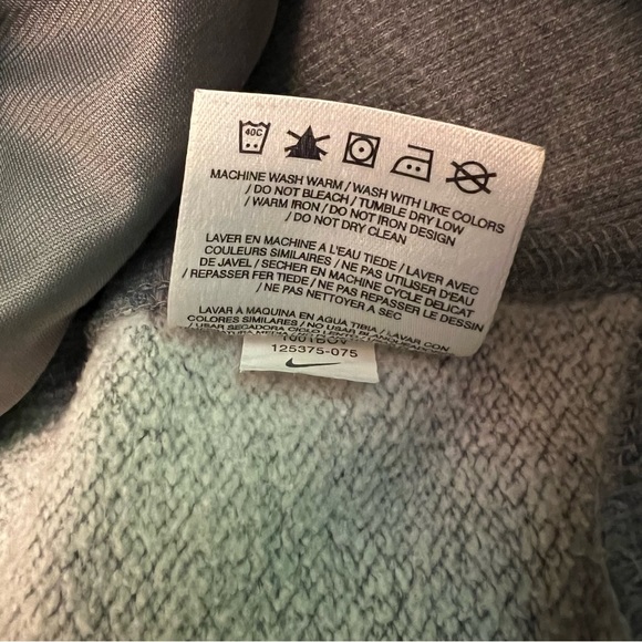 Nike Grey Half zip pullover jumper sweatshirt - Picture 7 of 7